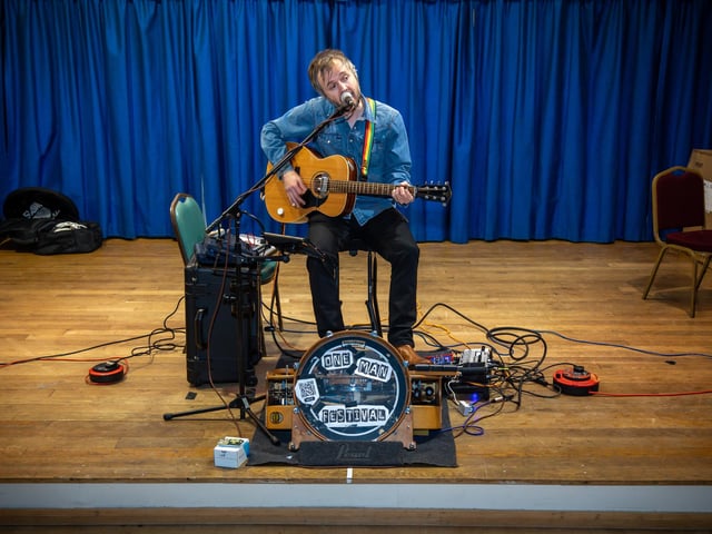 Musical entertainment provided by the #OneManFestival. Picture: Mike Cooter (250223)