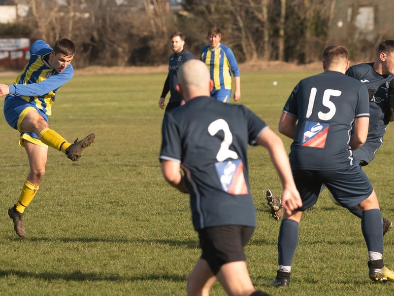 ACFC (yellow & blue) v Havant Town. Picture: Keith Woodland