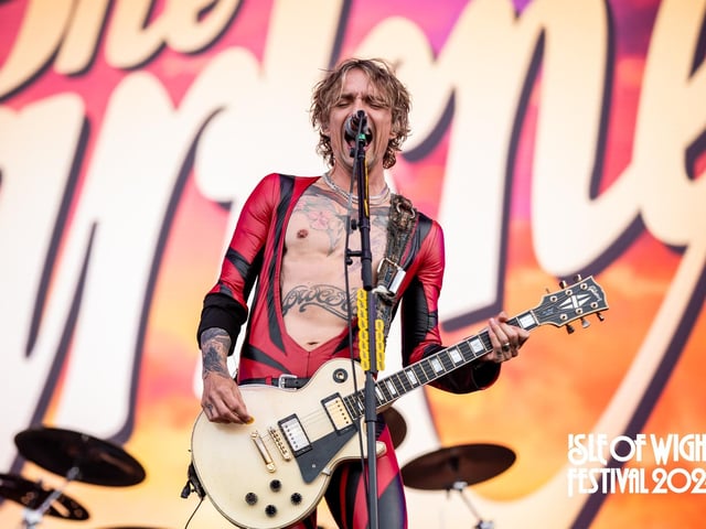 Prodigy and The Streets shone on the Main Stage, while Johnny Marr and The Pretenders rocked the Big Top. The Isle of Wight Festival Day 2 saw festival goers revelling in the sun.