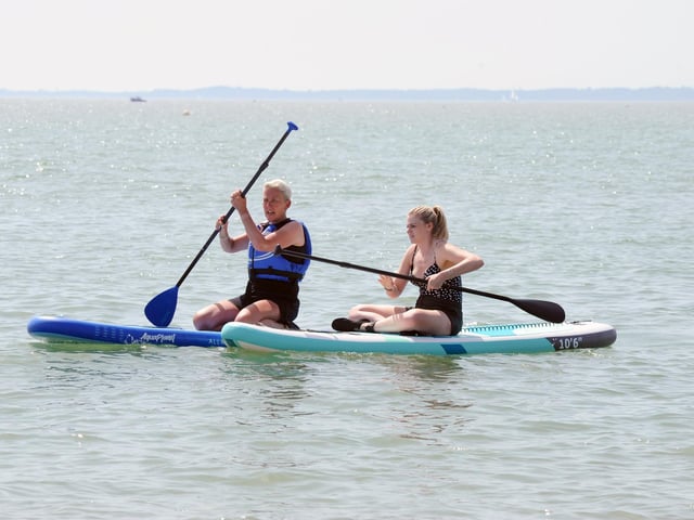 Many people enjoyed the hot weather on Lee-on-the-Solent seafront.

Picture:  (170622-6904)