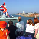14th July 2005. Paying off. HMS Cardiff makes her way into Portsmouth. Picture: Malcolm Wells/The News Portsmouth ( 053301-99 )