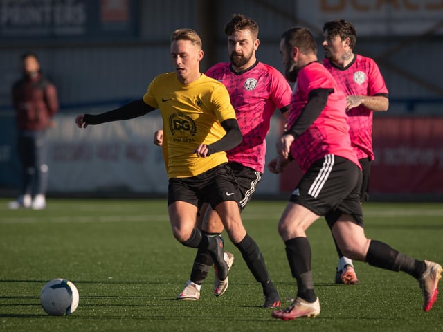 Freehouse (pink) v FFTP. Picture by Keith Woodland