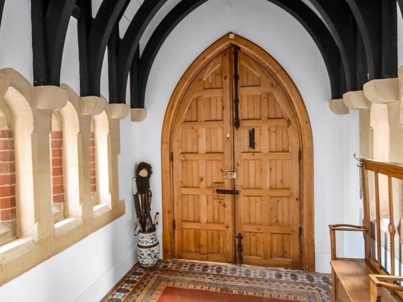 This home is currently on the market for £895,000 and it is up with Fine & Country - Drayton.