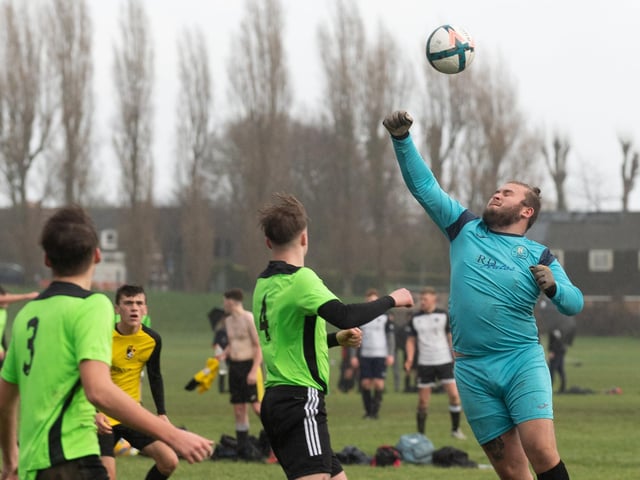 Bedhampton Village A (green) v Fratton Trades Reserves. Picture by Keith Woodland