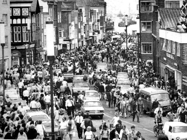 Broad Street, Old Portsmouth chock-a-block. Thousands gather in Old Portsmouth to greet the homecoming of HMS Hermes from the Falklands.
