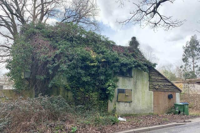 Lot 132- 3 Segensworth Road, Fareham - auction with Clive Emson on May 5th 2021