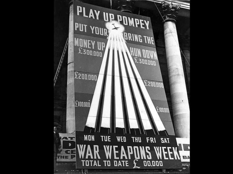 The chart for War Weapons Week on the outside of the Guildhall, Portsmouth, October 21-26, 1940