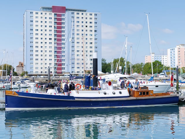 Crowds enjoy a look on the ships at the Gosport Marine Festival. Picture:Marcin Jedrysiak