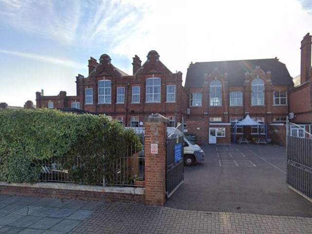 King's Academy College Park has 40 per cent of students meeting expected standard in reading, writing and maths. The average score for reading is 102 and the average score for maths is 101.