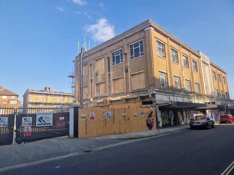 As previously reported, the defunct Debenhams store in Palmerston Road has been empty since it closed for the final time in January 2020 after the brand collapsed into administration. Last year, a lack of progress from the building’s previous owners lead Portsmouth City Council to consider enacting a compulsory purchase order, with the cabinet stating it could “no longer tolerate land banking developers”.