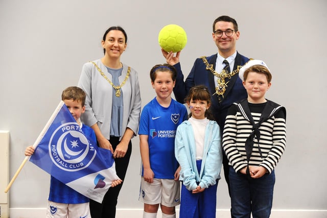 Pictured is: The Lady Mayoress Nikki Coles and Lord Mayor of Portsmouth Tom Coles with (l-r) Joseph, Brody, Lara and Freddie at St Swithun's Catholic Primary School.
Picture: Sarah Standing