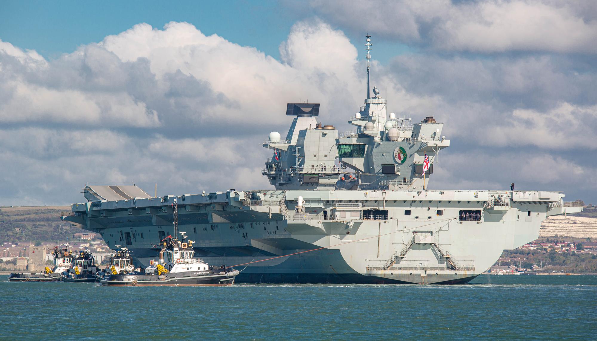 In Pics The Royal Navy S Aircraft Carrier Hms Queen Elizabeth Has Set ...