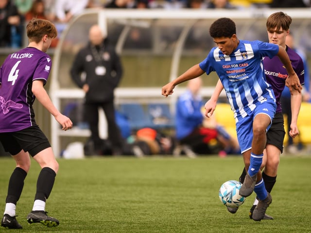 Action from the Portsmouth Youth League U15 Challenge Cup final between Bedhampton Youth (blue and white kit) and Gosport Falcons. Picture: Keith Woodland (190321-1267)