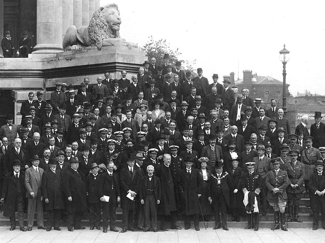 Back in June 1920, International law delegates from around the world gathered in Portsmouth for a conference. Here we see them on the Guildhall steps.