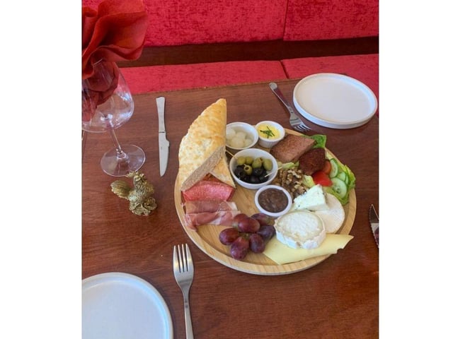 Mont Rouge, Southsea, is a very popular French restaurant.
