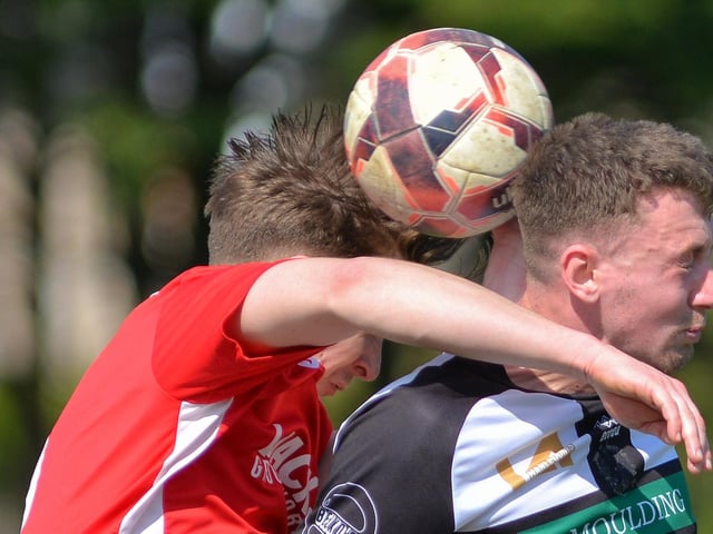 Horndean (red) v Bemerton. Picture by Martyn White