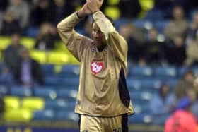 Paul Merson receives his Millwall standing ovation.
PICTURE;STEVE REID(031028-180)