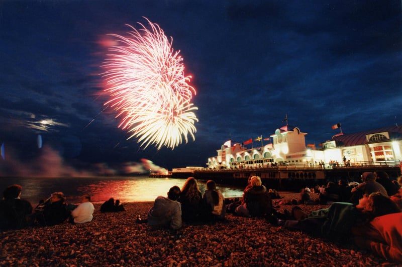 An impresive firework display above South Parade pier in Southsea as part of Pier Day on July 1 1996 PP3198