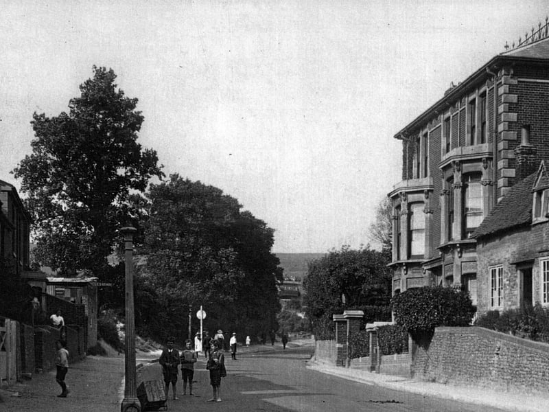 Three barefooted lads playing in London Road, Cosham. Picture: Costen.co.uk