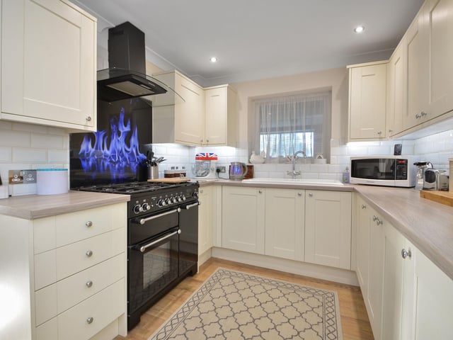 91 Grove Road, Drayton, Hampshire Guide Price ~ £575,000 ~ Freehold