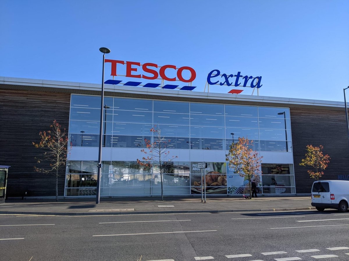 Tesco opening times AnthonyKinza