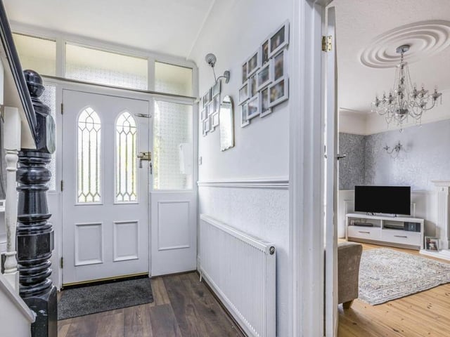 This property is on the market for £390,000 and it is on the market with Sarah Oliver Property.