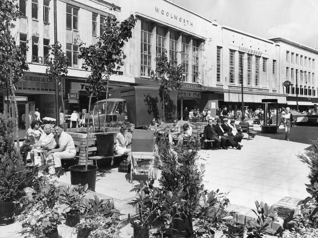Commercial Road, August 1972. The News PP1153