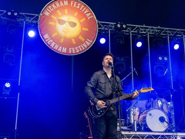 Jim Moray performing at Wickham Festival