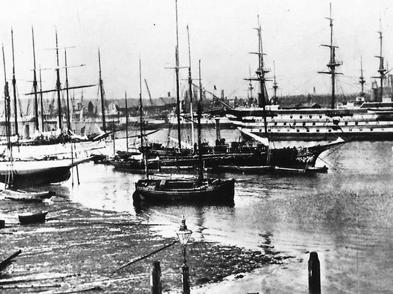 Portsmouth Harbour 1905.