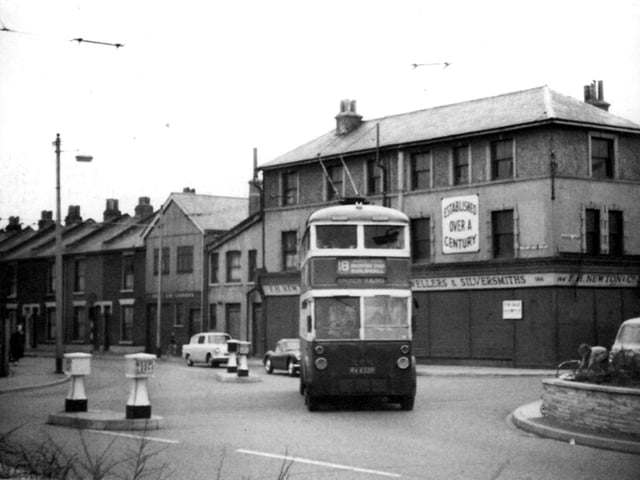 Somers Road crossroads 1963. A trolleybus heading for the dockyard crosses Somers Road from Bradford Road into Blackfriars Road. Picture: Barry Cox