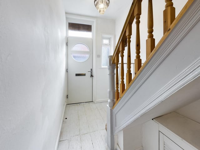 Westbourne Road, Portsmouth. 3 bedroom. Part buy part rent, leasehold, ideal for FTB or someone looking to downsize. £130,000.