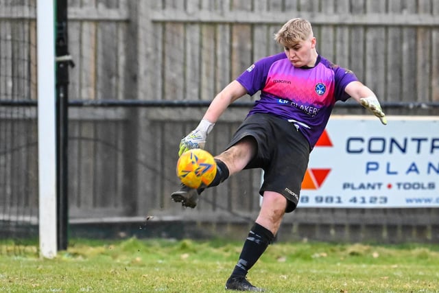 Clanfield keeper Ash Wright. Picture by Richard Murray