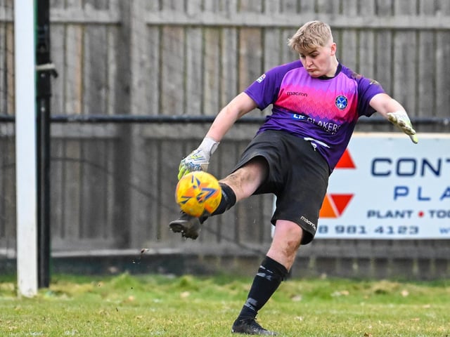 Clanfield keeper Ash Wright. Picture by Richard Murray