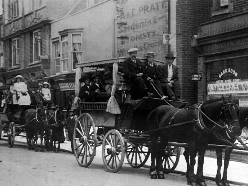 Waggonettes in Havant West Street. Picture: Ralph Cousins collection.
