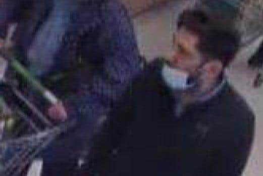 Police want to speak to this man following an attempted robbery in Petersfield. Pic Hants police