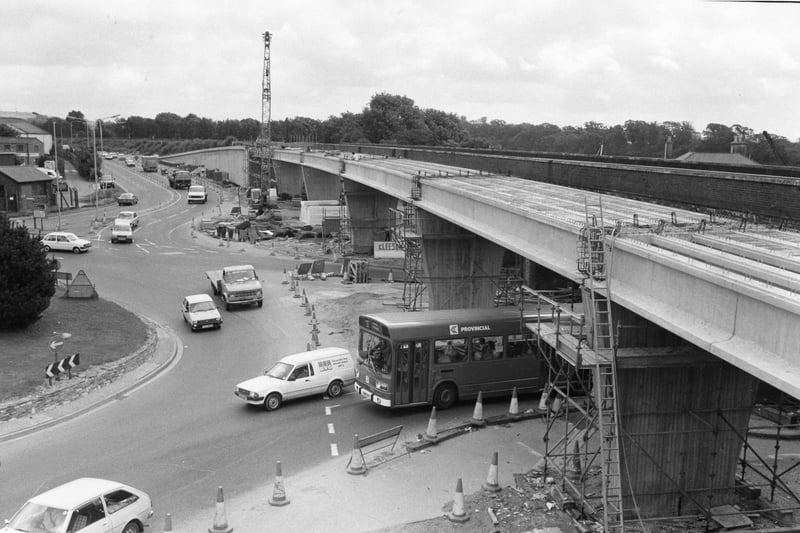 Work on the Quay Street roundabout flyover at Fareham, looking north in August 1985. The News PP989