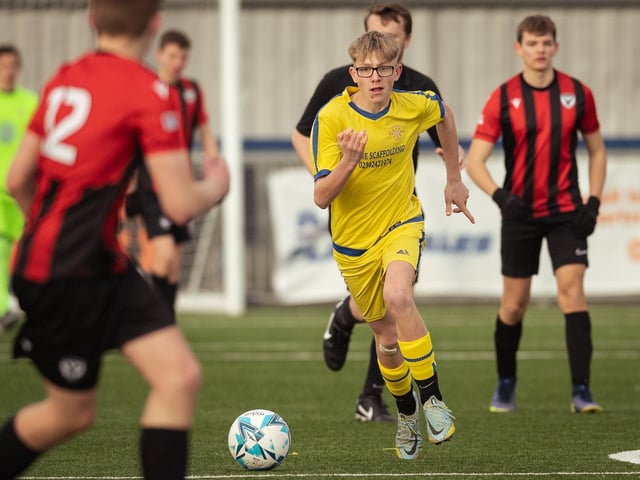Action from the U16 GEC Marconi Invitation Cup final between Horndean Hawks Condors (red/black) and Pickwick Youth Panthers (yellow). Picture: Keith Woodland (260221-783)