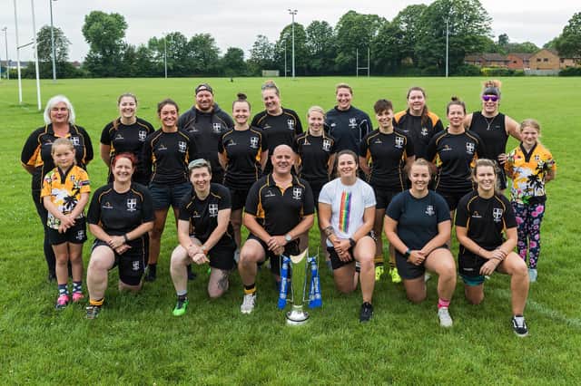 Harlequins Women's star Elle Bloor, front row third from right, was at Portsmouth Valkyries' 'turn up and try' morning. Picture: Mike Cooter (030721)
