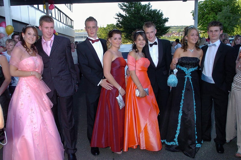 Jess Ashworth, Chad Clarke, Chris Atkins, Hayley Sheppard, Whitney Murray, Jack Kelly, Emma Lockyer and Sean Gower arrive for Springfield Specialist Technology College's Year 11 Leavers Prom, held at the Marriott Hotel in June 2006. Picture: (062869-0072)