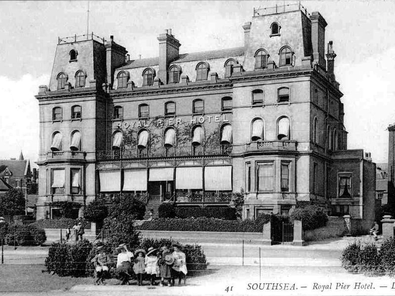 Royal Pier Hotel
