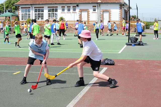 Year 7s playing floorball (160622-6860)