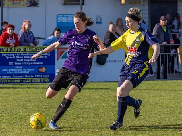 Gosport Borough (yellow) v Gosport Falcons. Picture: Mike Cooter