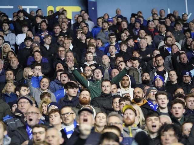 1,460 Pompey fans made the mid-week trip to Oxford United on Tuesday evening.