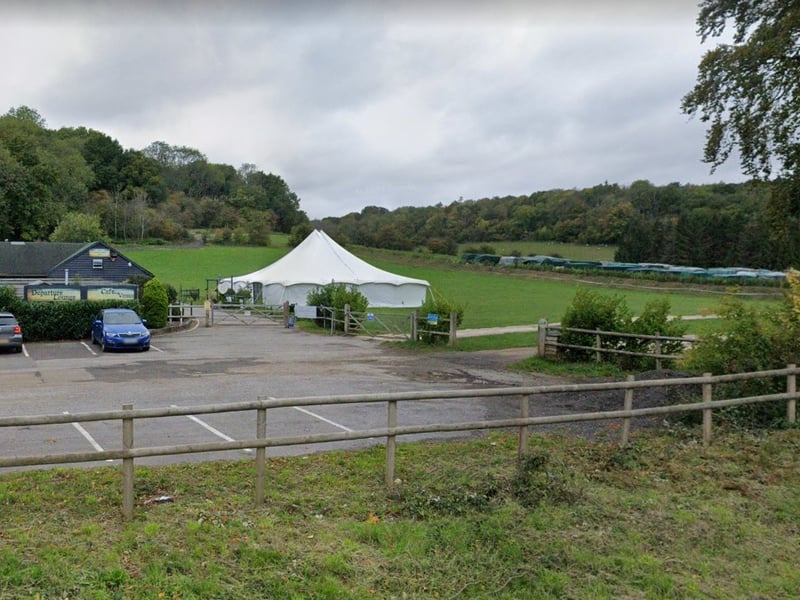 The Departure Lounge will be holding car meets on the first Sunday of the month between 2pm and 4:30pm. It will cost £1 for entry to the show field. 
For more details, visit the website: https://allevents.in/basingstoke/classic-car-sunday/200024397916304