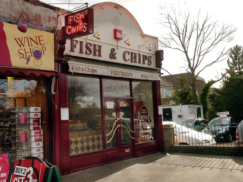 2006. Fryday's Fish and Chips at London Road, Purbrook, Waterlooville. Picture: Michael Scaddan 060315-0101
