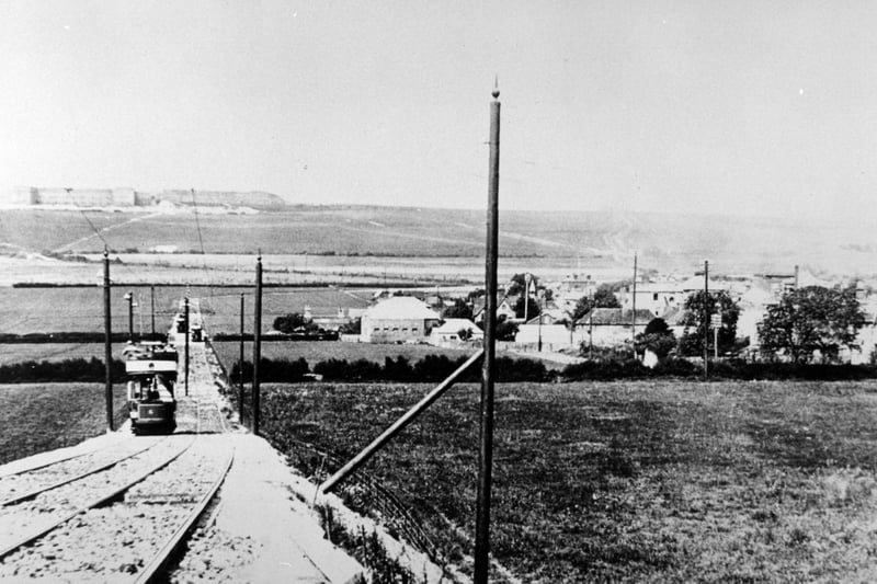 Cosham, now Northern Road, looking north to Portsdown Hill, 1910. The News PP5629