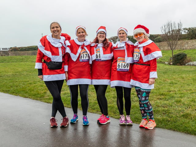 Friends ready to begin racing. Picture: Mike Cooter (181222)