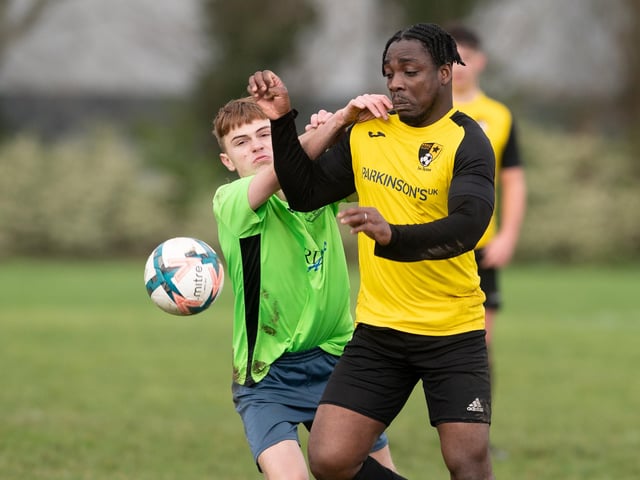 Bedhampton Village A (green) v Fratton Trades Reserves. Picture by Keith Woodland