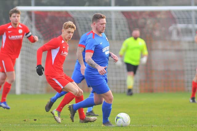 Horndean (red) v Fareham. Picture: Martyn White