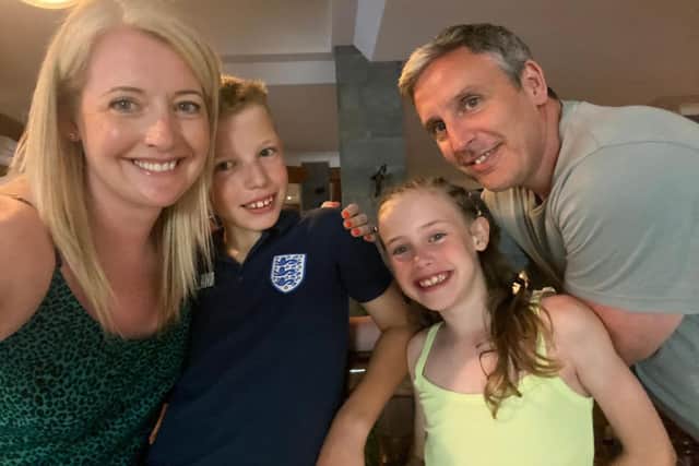 Suzie (far left) and David (far right) of Tutor Doctor Hampshire